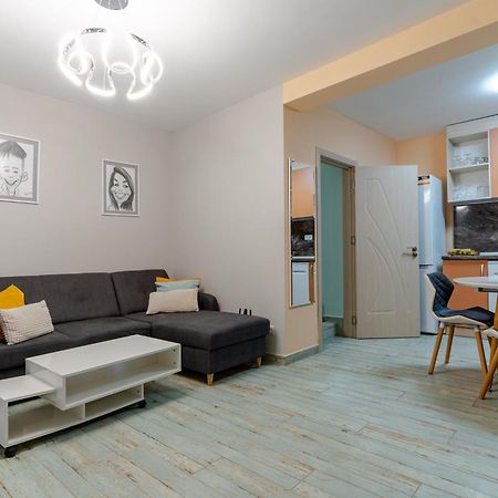 Mirela Guest Apartment Veliko Tărnovo Esterno foto